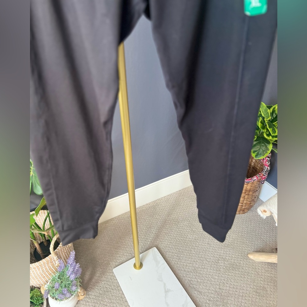 Puma - Picture 3 of 16